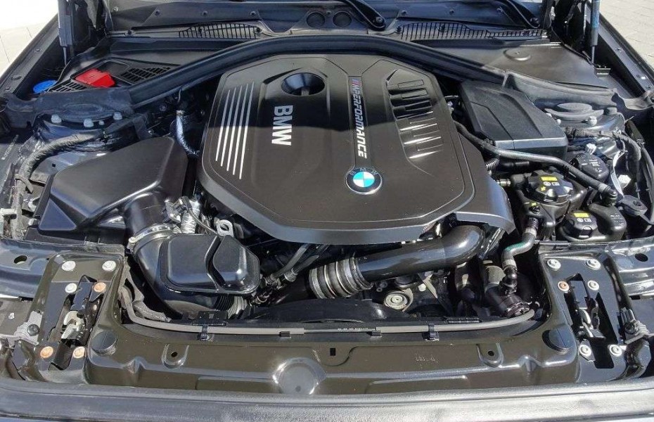 BMW Řada 1 Mi xDrive Special Edition Navi Hifi HK Rfk