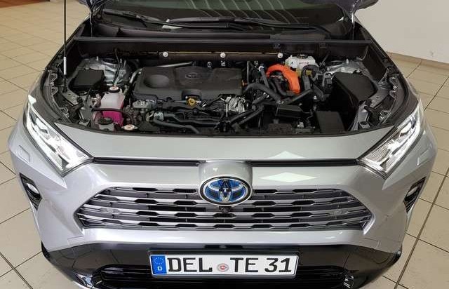 Toyota RAV4 RAV4 2,5l Hybrid 4x4 Style Selection *Navi*