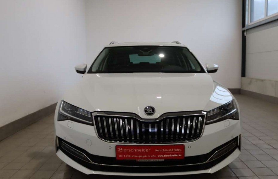 Škoda Superb Combi 2.0 TDI DSG 4x4 L&K PANO LEDER MATRIX 4-J-GA