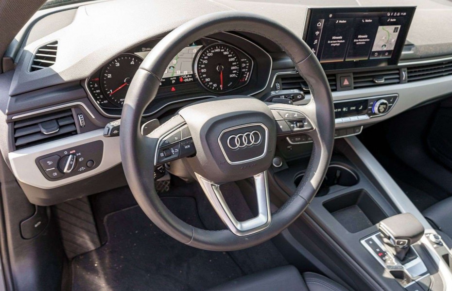 Audi A4 S-Line 40TDI S tron Navi Pano Kůže LED Kam