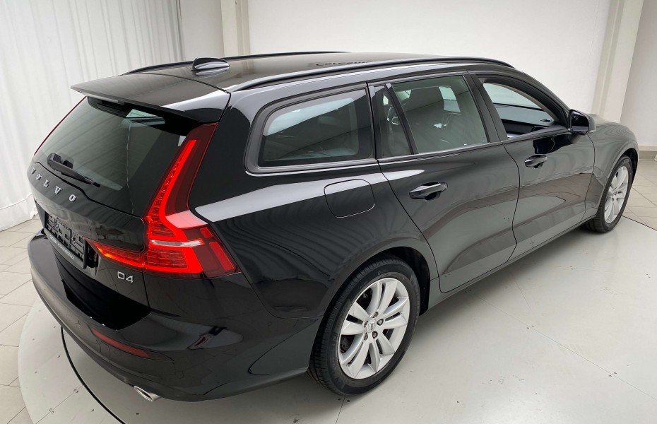 Volvo V60 D4 Kombi Momentum Standheizung