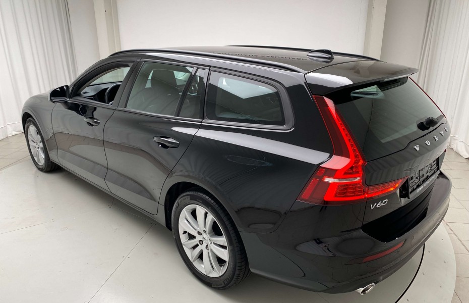 Volvo V60 D4 Kombi Momentum Standheizung