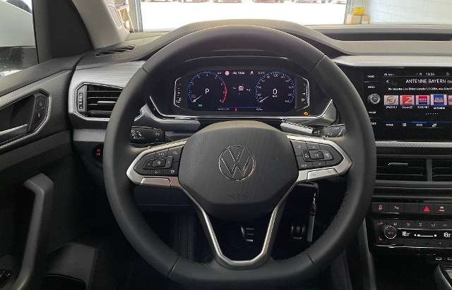 Volkswagen T-Cross Life 1.5 l TSI DSG R Line LED Navi