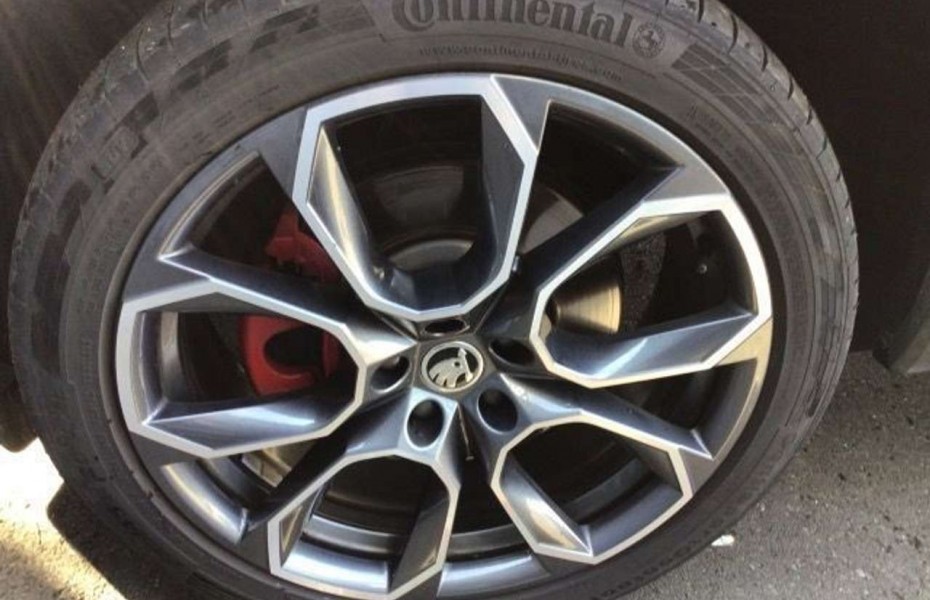 Škoda Kodiaq RS 2.0 TDI DSG 4x4 Navi Standheizung Pano