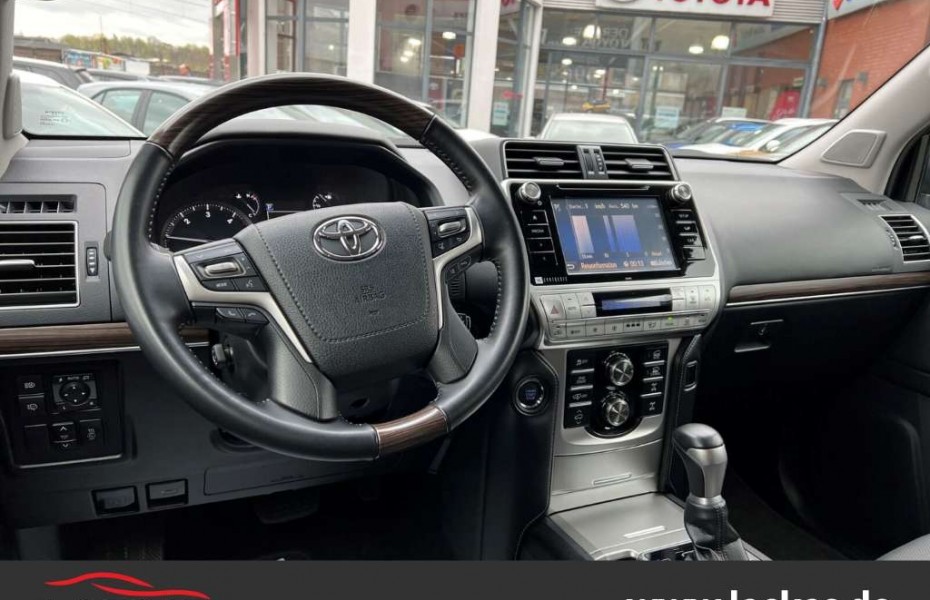 Toyota Land Cruiser TEC-Edition 2.8*100% Sperr.Difren.*AHK*NAVI*1HD*