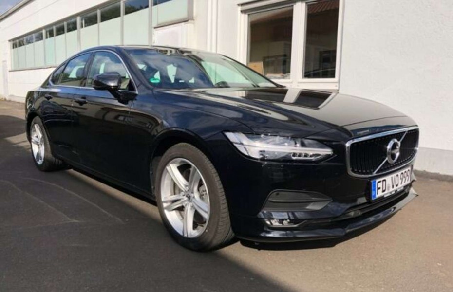 Volvo S90 D5 AWD Geartronic Momentum Standh. ACC LED