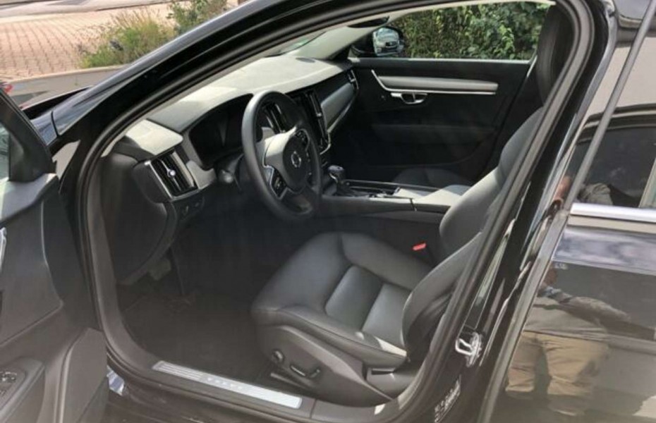 Volvo S90 D5 AWD Geartronic Momentum Standh. ACC LED