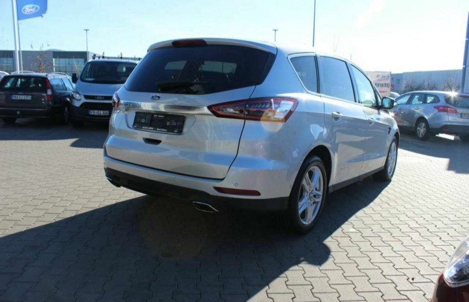 Ford S-MAX 2.0L Titanium/LED/Navi/Park-Assistent/-30%