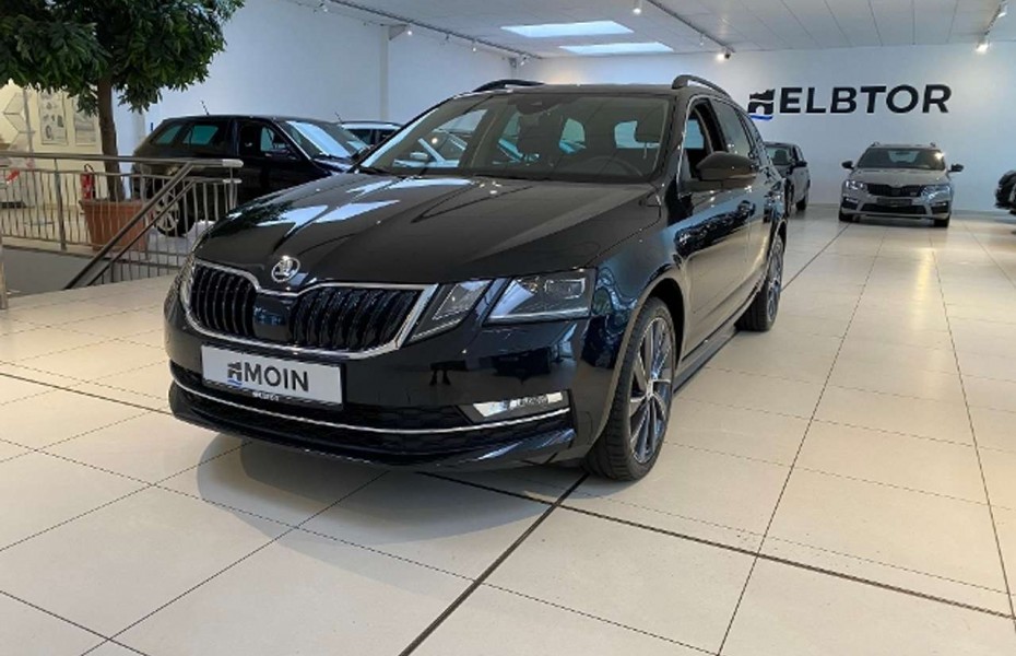 Škoda Octavia Combi L&K 2.0 TDI-DSG Navi,GRA,PDC,FSE,E-PANO