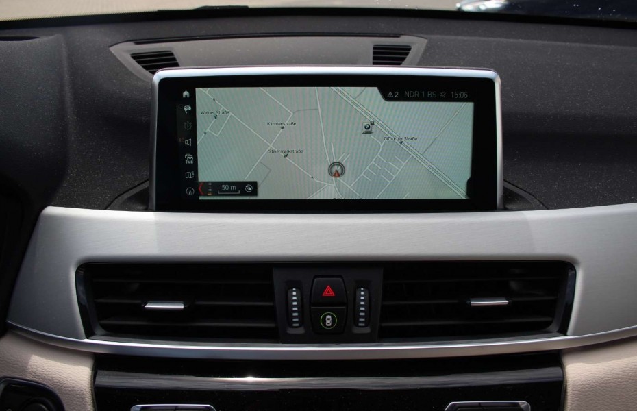 BMW X1 sDrive 18d RFK Shz LED PA PDC Navi+ HUD Klima