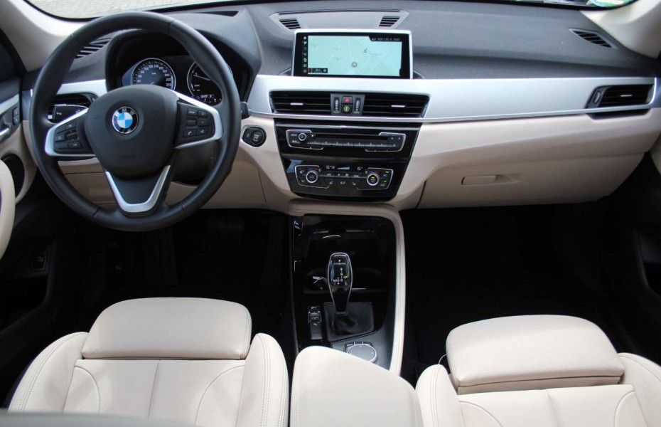 BMW X1 sDrive 18d RFK Shz LED PA PDC Navi+ HUD Klima