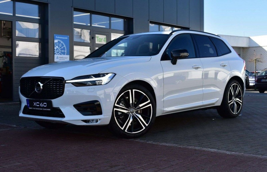 Volvo XC60 B4 D AWD R-Design LUFT PANO STHZ 360 H&K QI