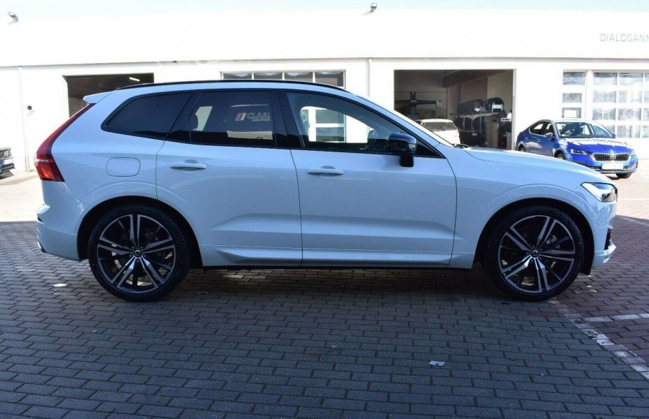 Volvo XC60 B4 D AWD R-Design LUFT PANO STHZ 360 H&K QI