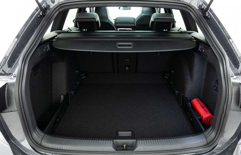 Volkswagen Golf VIII R-Line 2.0 TDI DSG LED Navi ACC Kamera PSD