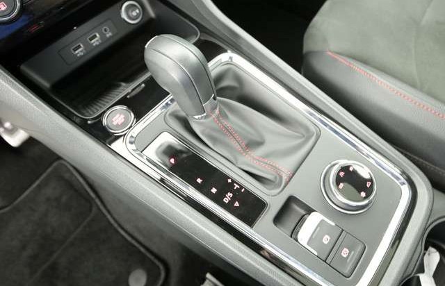 SEAT Ateca 2.0 FR 4Drive DSG LED NAV ACC AHK PANO