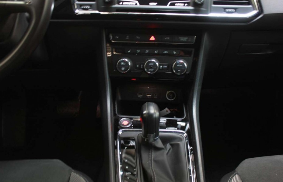 SEAT Ateca Xcellence 4Drive 2.0 TSI,AHK,DSG,SHZ Klima Navi