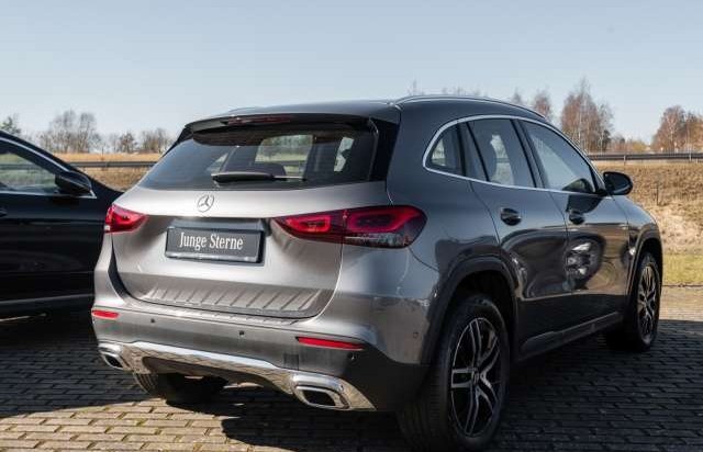 Mercedes-Benz GLA 220d Progressive AHK RüCam MBUX HighEnd