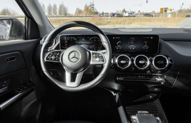 Mercedes-Benz GLA 220d Progressive AHK RüCam MBUX HighEnd