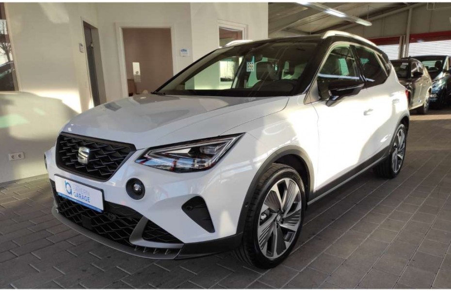 SEAT Arona FR 1.5 DSG Navi Alcantara AHK LED Facelift
