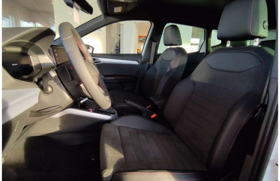 SEAT Arona FR 1.5 DSG Navi Alcantara AHK LED Facelift