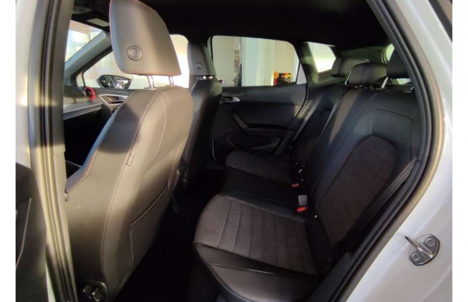 SEAT Arona FR 1.5 DSG Navi Alcantara AHK LED Facelift