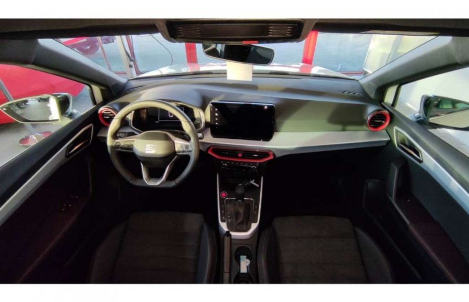 SEAT Arona FR 1.5 DSG Navi Alcantara AHK LED Facelift