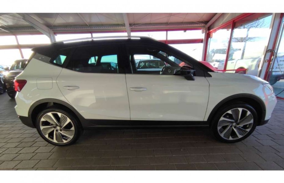 SEAT Arona FR 1.5 DSG Navi Alcantara AHK LED Facelift