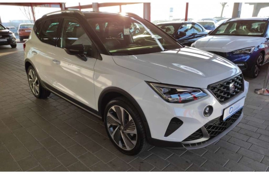 SEAT Arona FR 1.5 DSG Navi Alcantara AHK LED Facelift