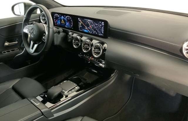Mercedes-Benz Třídy A 180 +LED+Park-Pak+Sound+Ambiente+DAB+Spurh.+