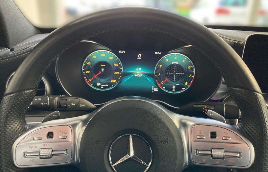Mercedes-Benz Třídy C 4M T AMG+Distronic+Head-up+Standheizung
