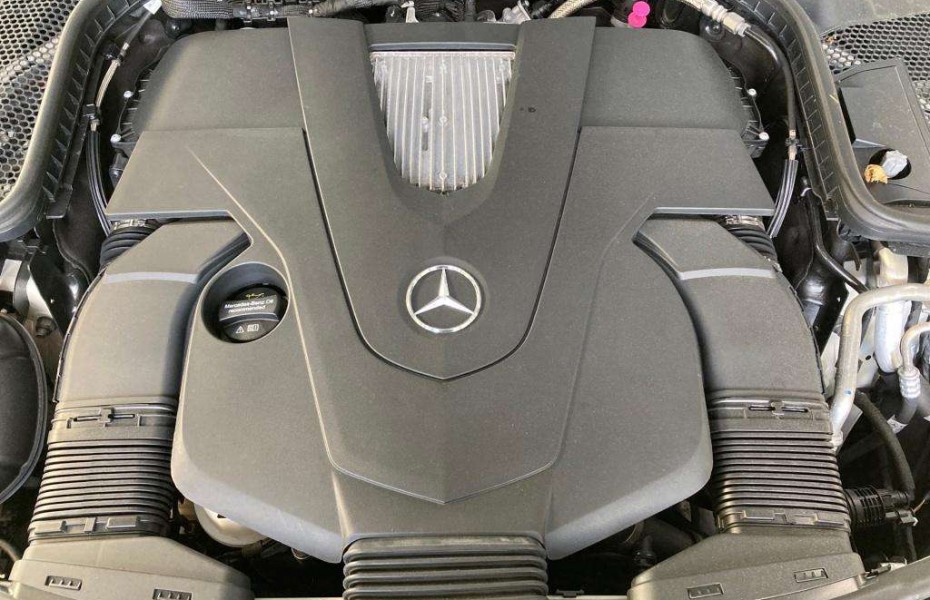 Mercedes-Benz Třídy C 4M T AMG+Distronic+Head-up+Standheizung