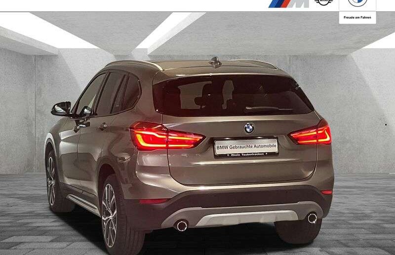 BMW X1 xDrive18d xLine LED Navi Panorama Parkassist.