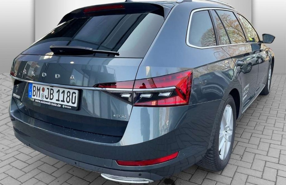 Škoda Superb Combi L&K 4x4 2.0 TDI DSG Pano Masáže NezTop LED AdTemp