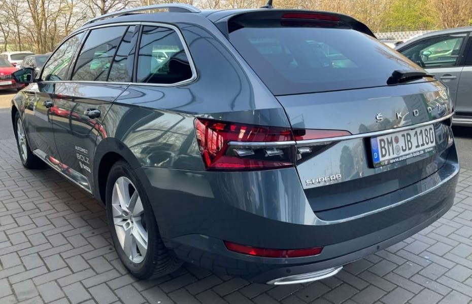 Škoda Superb Combi L&K 4x4 2.0 TDI DSG Pano Masáže NezTop LED AdTemp