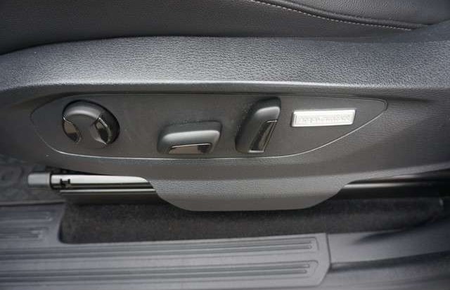 Volkswagen Amarok TDI Highline 4M Hardtop Xenon STH AHK Navi Lede...