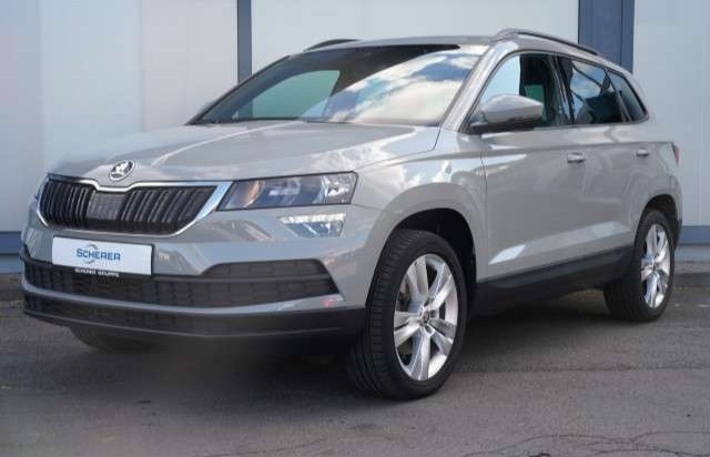 Škoda Karoq 1.0 TSI Style ACC/Panorama/uvm.