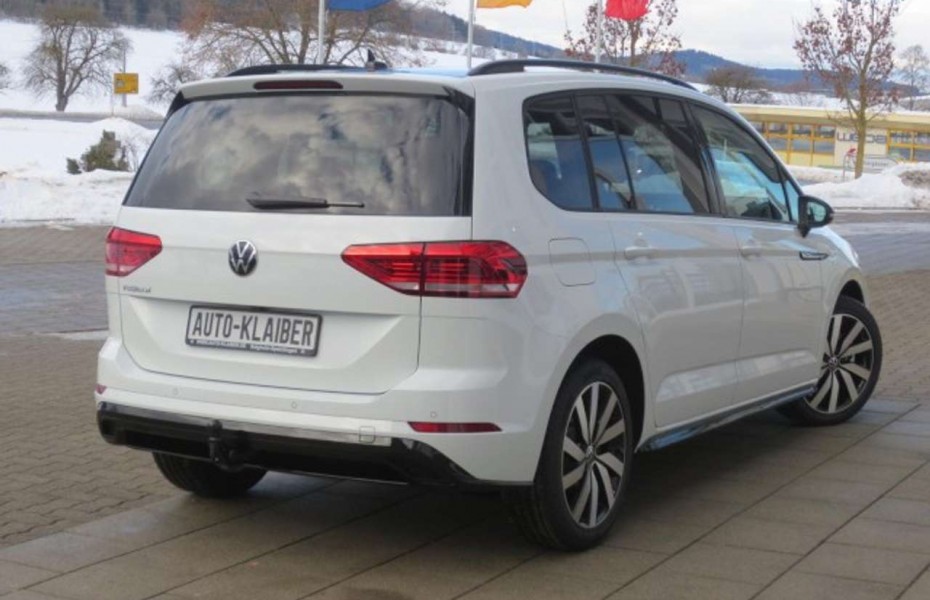 Volkswagen Touran R-Line 1,5 TSI DSG+NAV+AHK+KAMERA+LED+DIGITALCOCKP