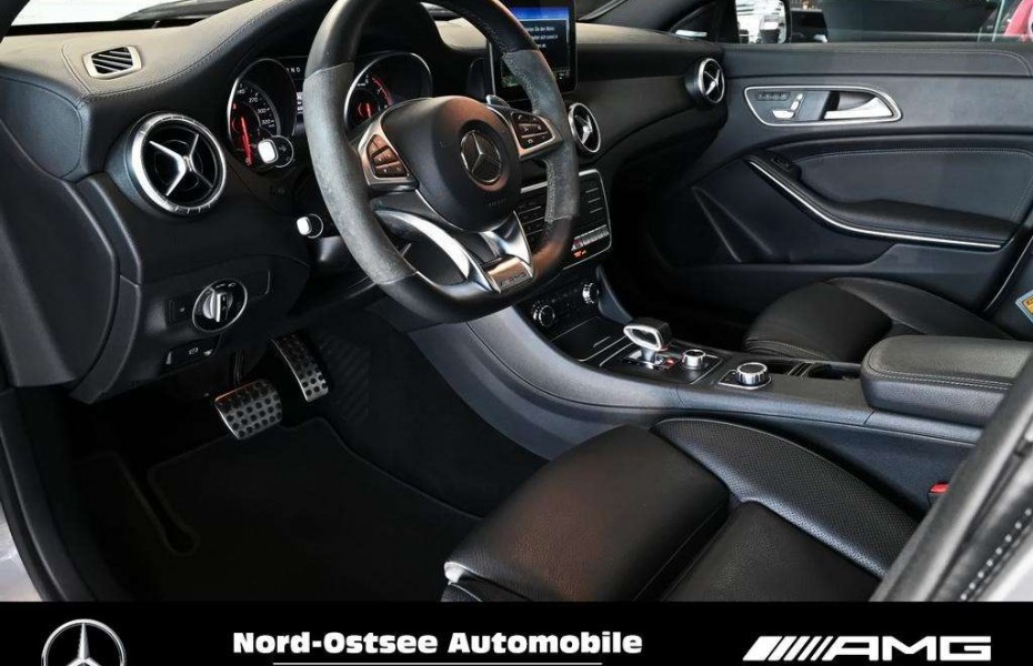 Mercedes-Benz CLA 45 AMG 4M Comand DriversP. Kamera Spur Pano