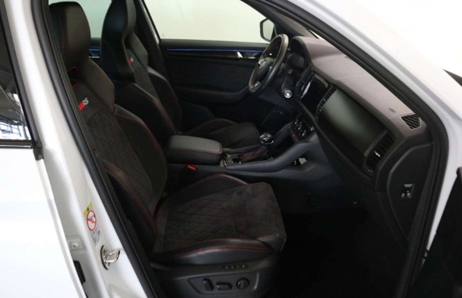 Škoda Kodiaq RS 4x4 DSG *LED*AHK*Pano*7-Sitzer