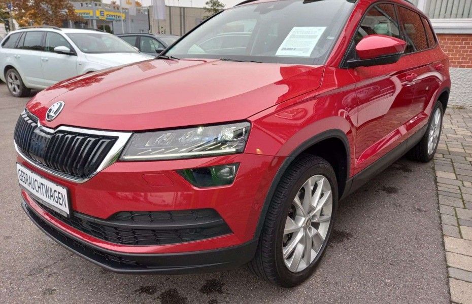 Škoda Karoq Style 1,5 TSI DSG NAVI,KAMERA,ACC,PDC