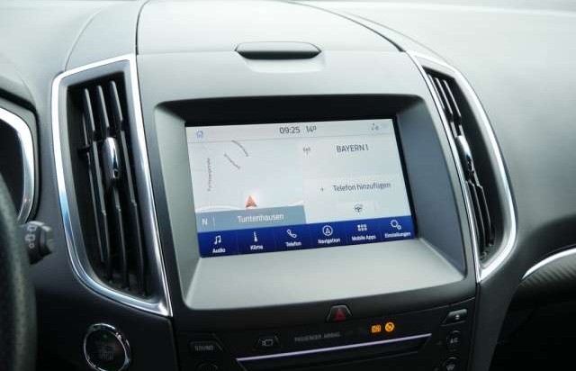 Ford Edge ST-Line 4x4 Automatik Bluetooth Navi LED