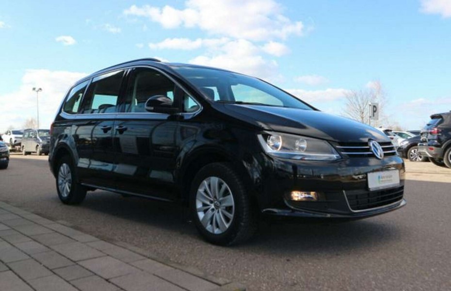 Volkswagen Sharan 2.0 TDI COMFORTLINE 7-SITZER GARANTIE+NAV