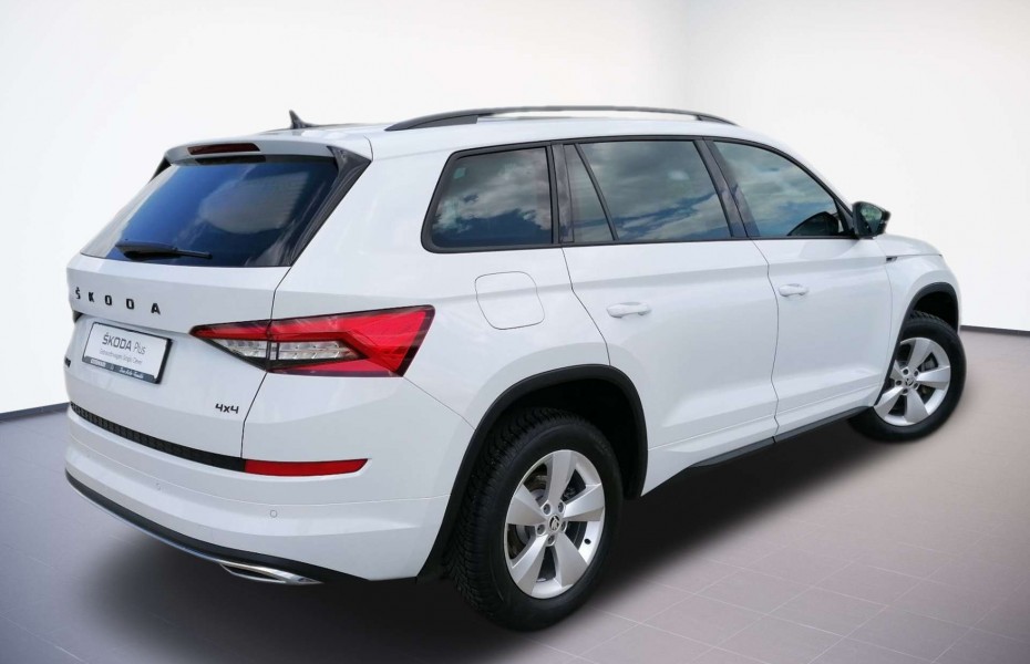 Škoda Kodiaq 4x4 SportLine 2.0TSI DSG.NAV.ACC.PANO.AHK.FernA.La