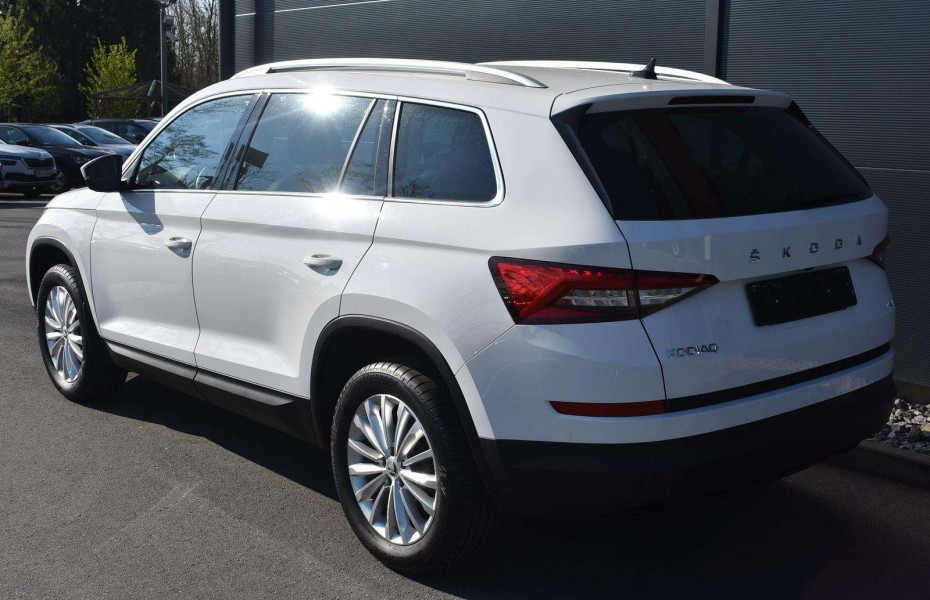 Škoda Kodiaq Style 4x4 2.0 TDI DSG*Navi*AHK*7-Sitzer*