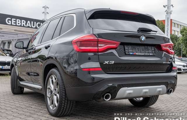 BMW X3 xDrive 30iA X-Line STANDHZ+LEDER+AHK+HUD+M