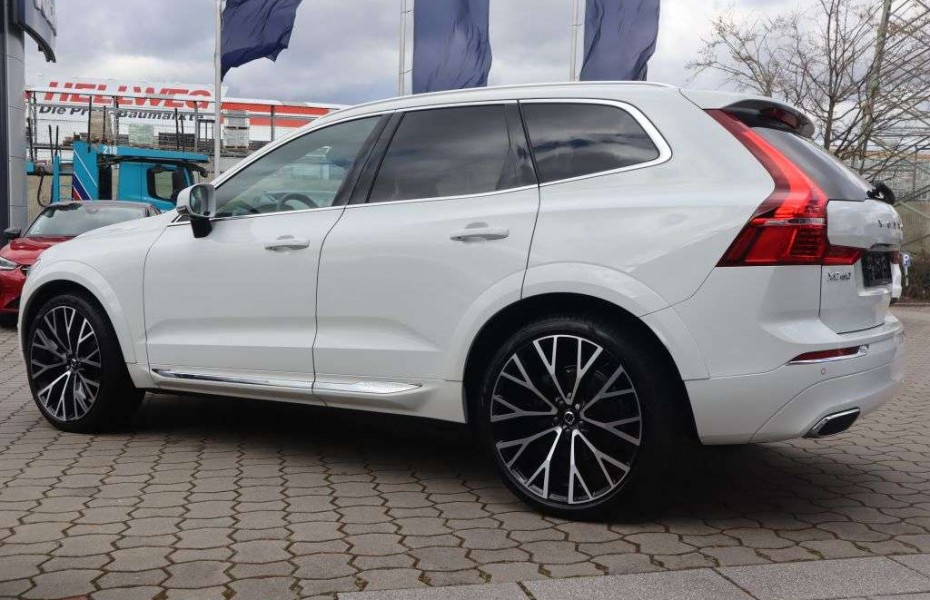 Volvo XC60 B5 D AWD Geartr. Inscription+Luft+22 Zoll+Harman/K