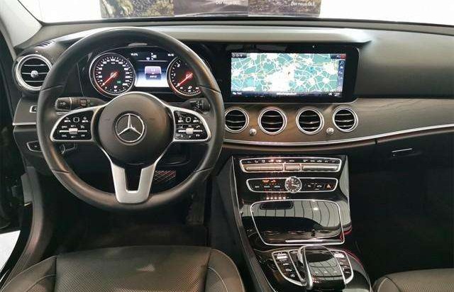 Mercedes-Benz Třídy E 350d T Avantgarde Nightpaket Panorama Memory