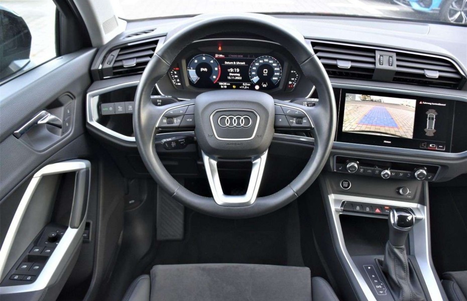 Audi Q3 35 TDI S-LINE LED AHK ACC VIRTUAL NAVI-PLUS K