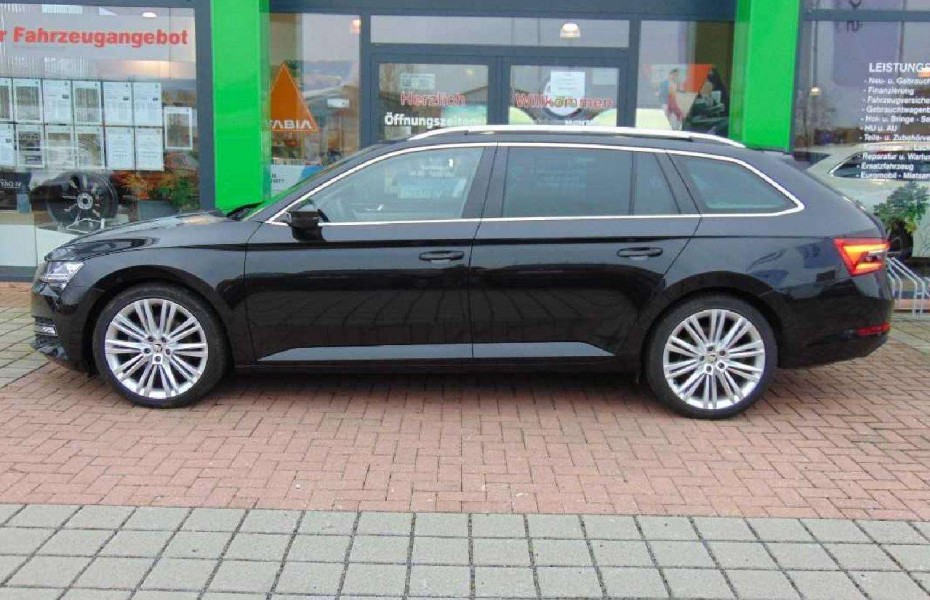 Škoda Superb 2.0TDI DSG 4x4 Premium Edition / Columbus / AHK