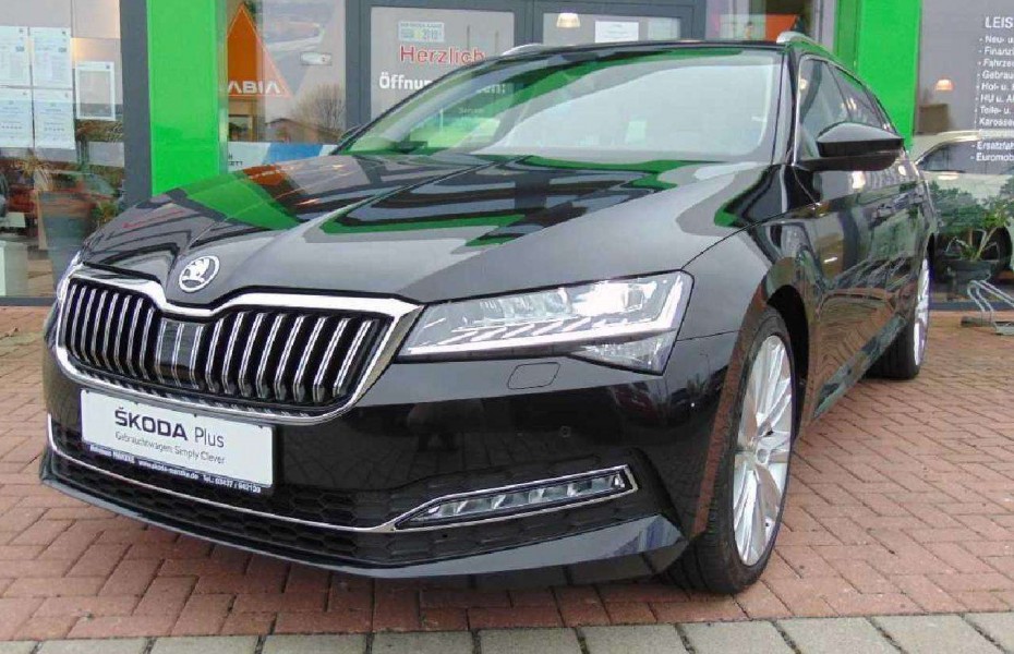 Škoda Superb 2.0TDI DSG 4x4 Premium Edition / Columbus / AHK